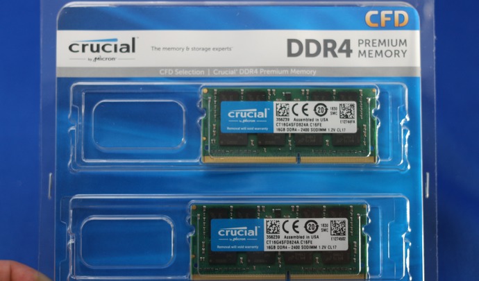 CRUCIAL DDR4-2400メモリ増設